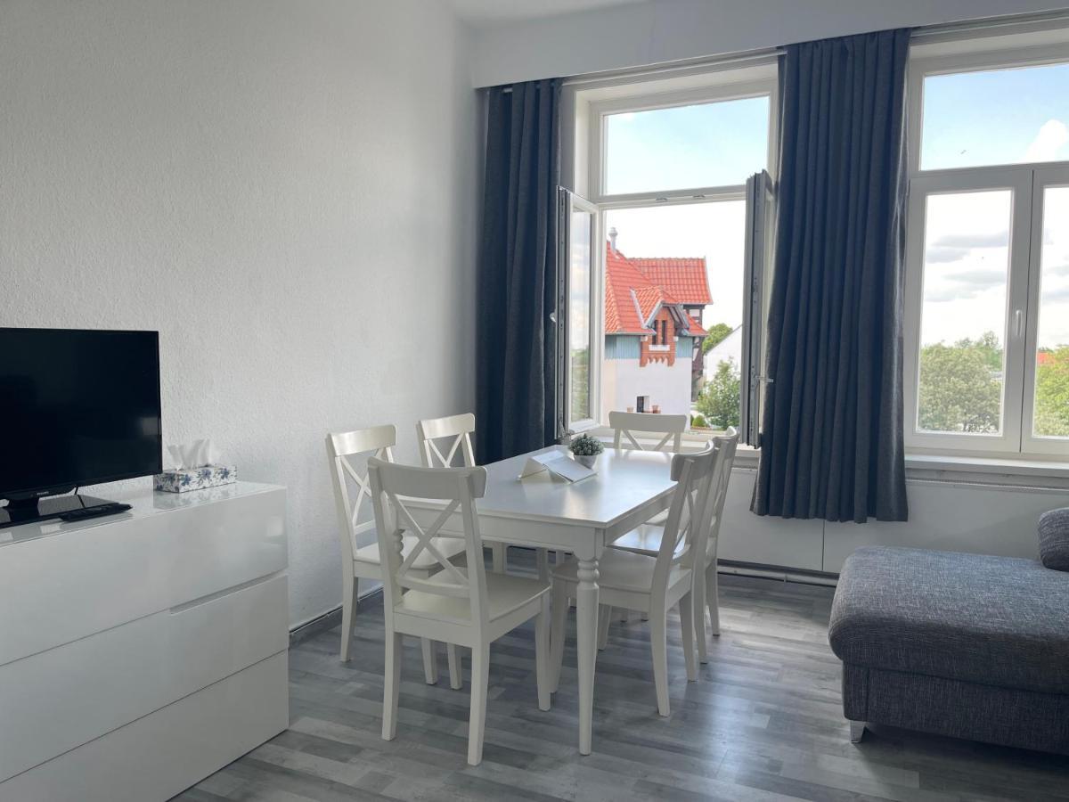 Moderne 4 Zimmer Apartment Mit Bergblick Stadtzentrum Contactless Check-In Gehrden  Exterior photo