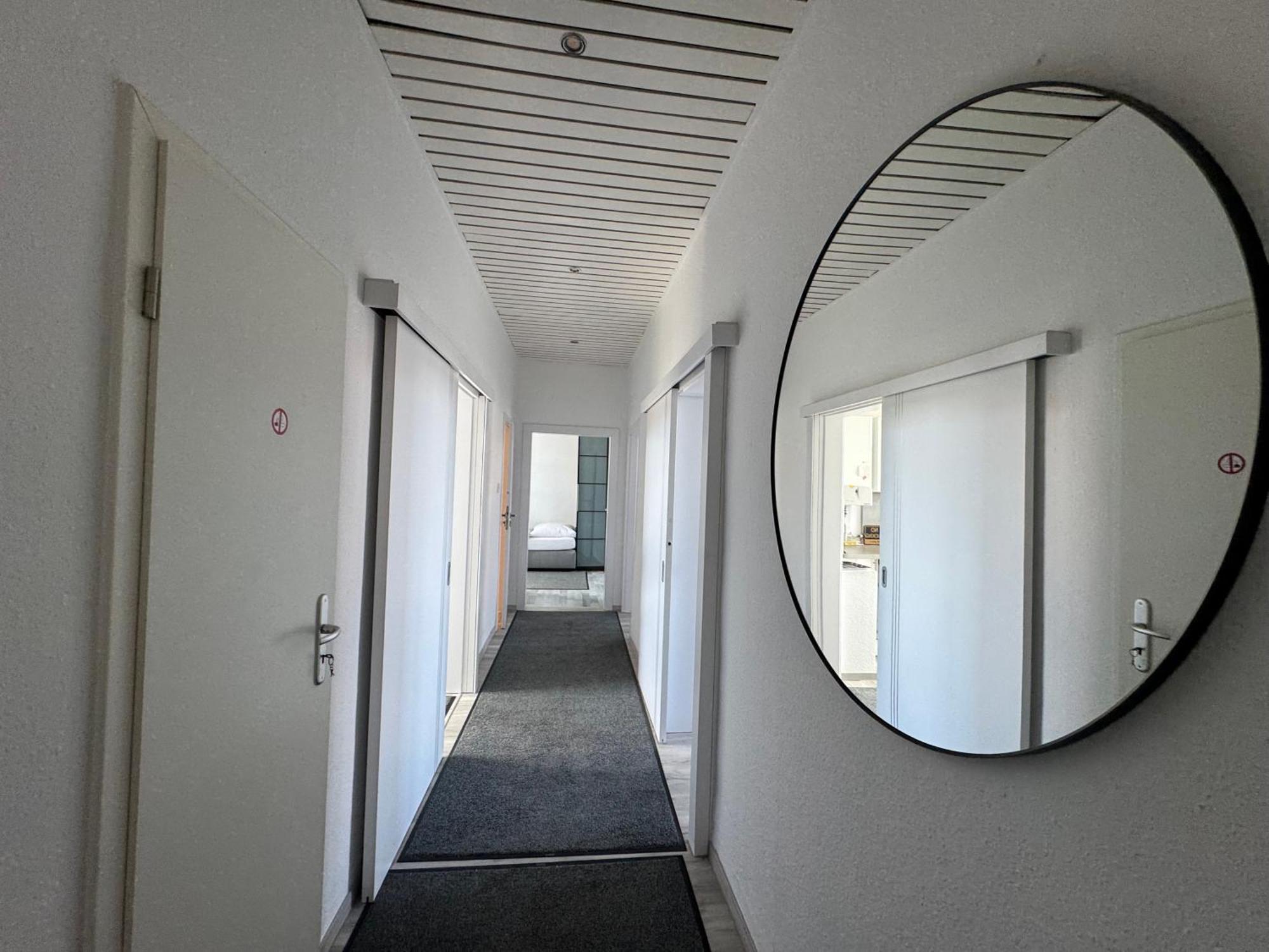 Moderne 4 Zimmer Apartment Mit Bergblick Stadtzentrum Contactless Check-In Gehrden  Exterior photo