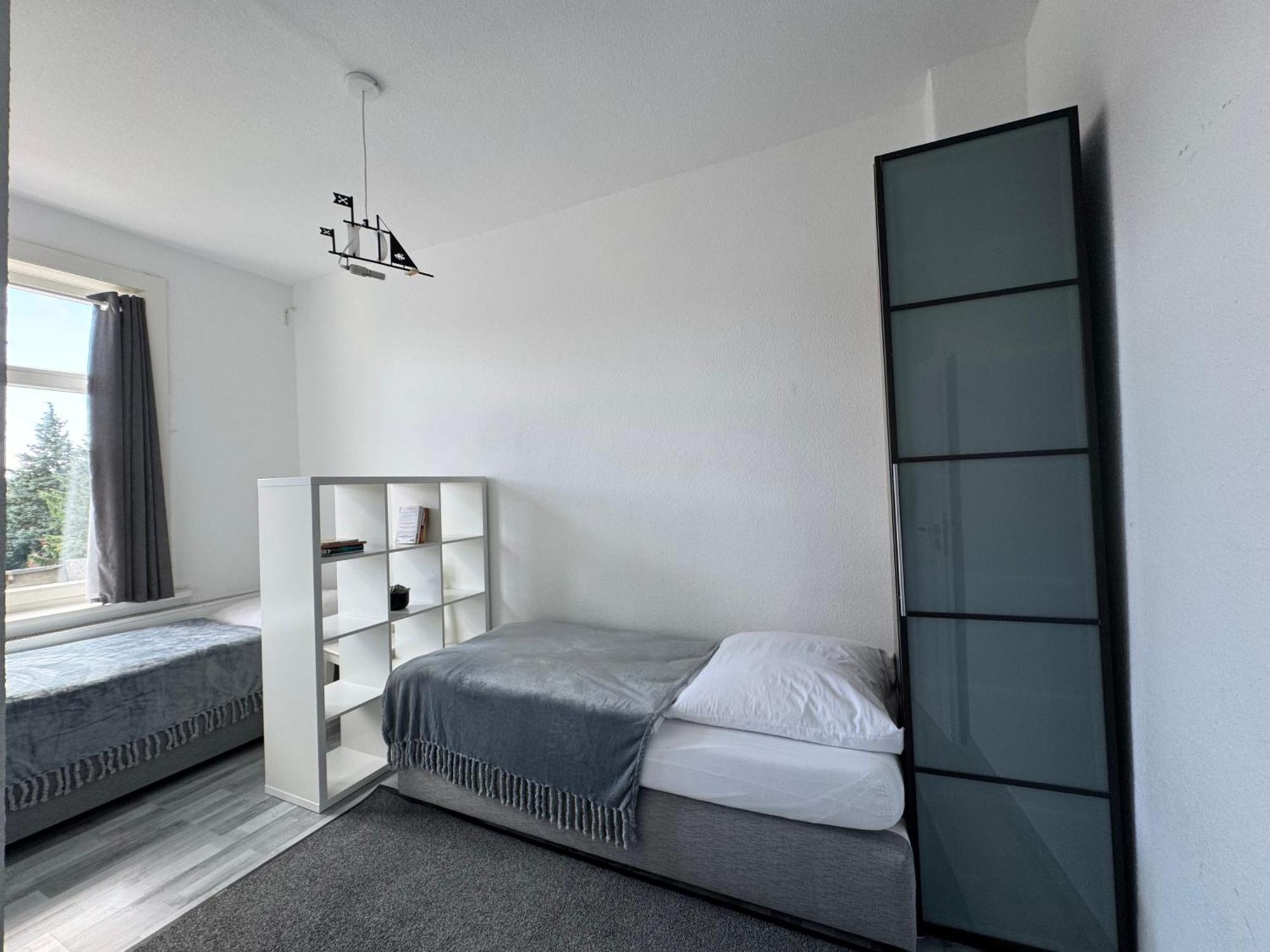Moderne 4 Zimmer Apartment Mit Bergblick Stadtzentrum Contactless Check-In Gehrden  Exterior photo